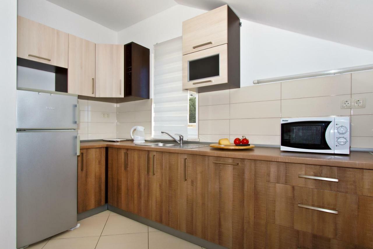Villa Omis Michy - Family House For Big And Small Groups Dış mekan fotoğraf