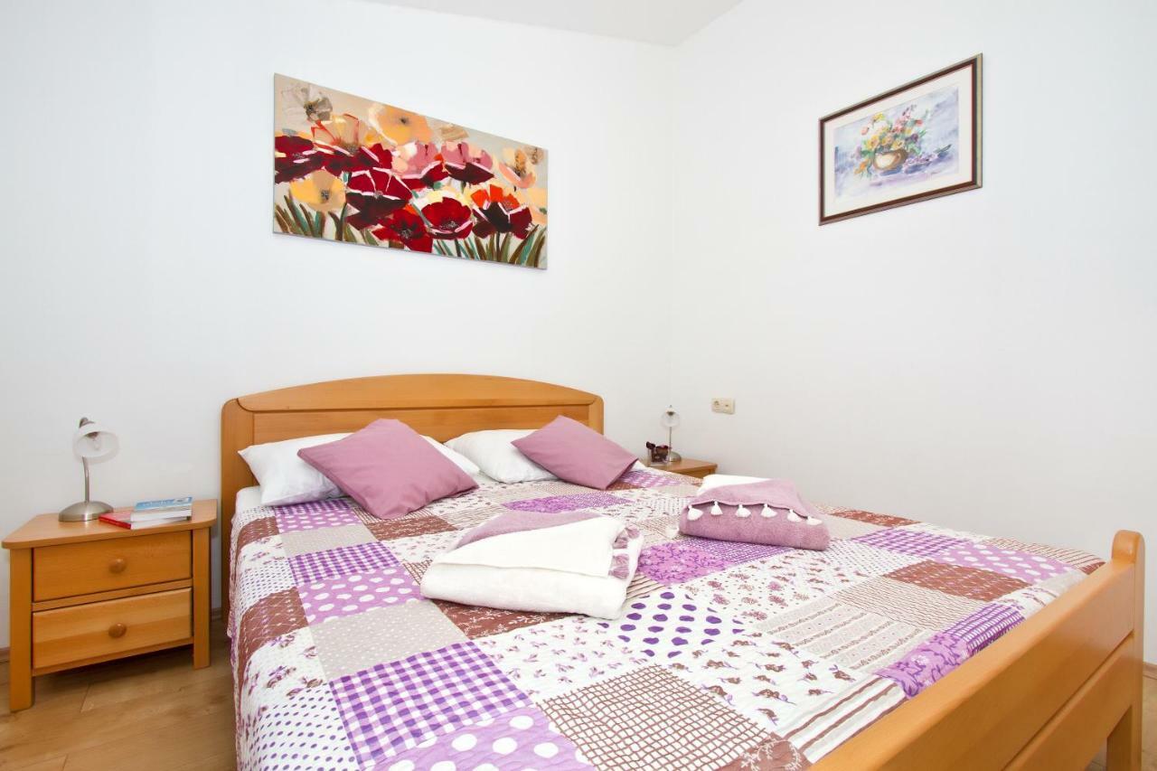 Villa Omis Michy - Family House For Big And Small Groups Dış mekan fotoğraf