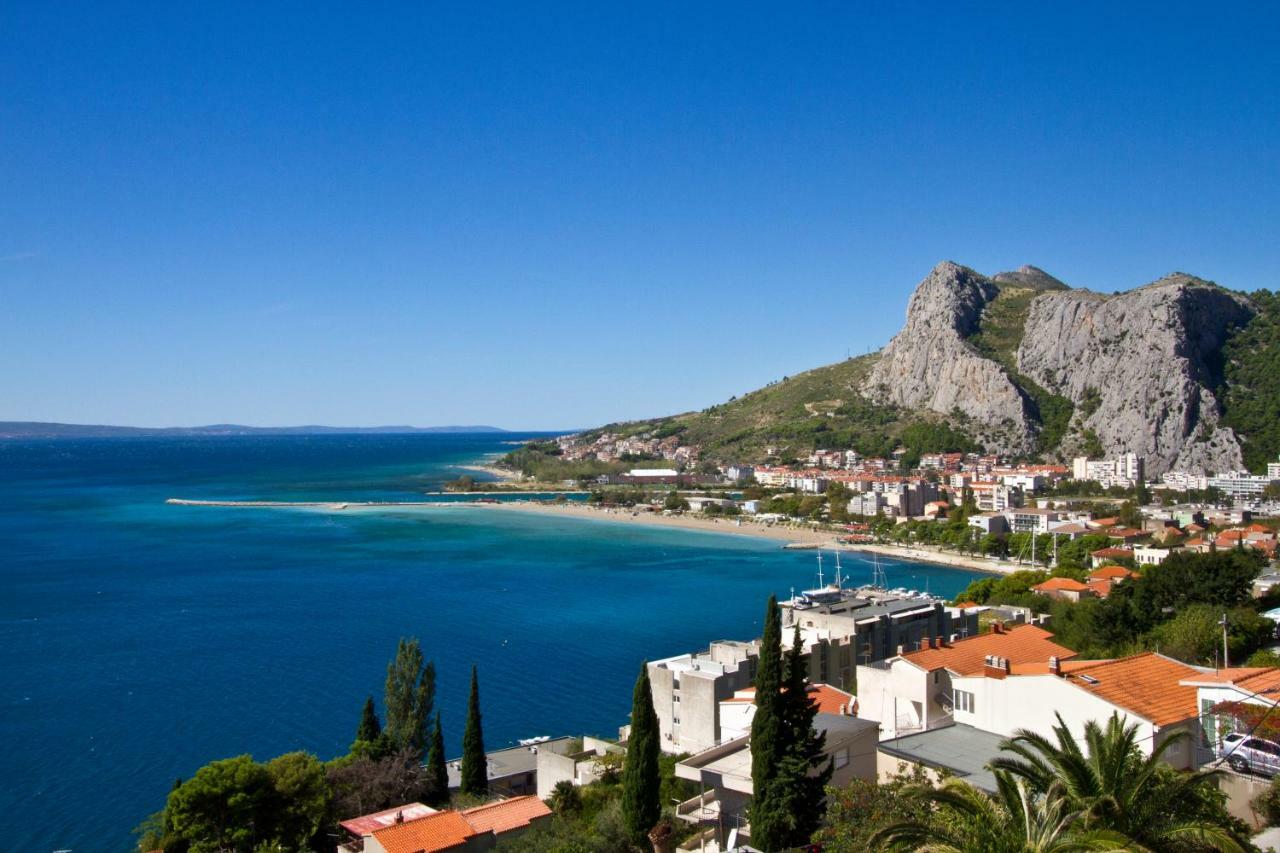 Villa Omis Michy - Family House For Big And Small Groups Dış mekan fotoğraf