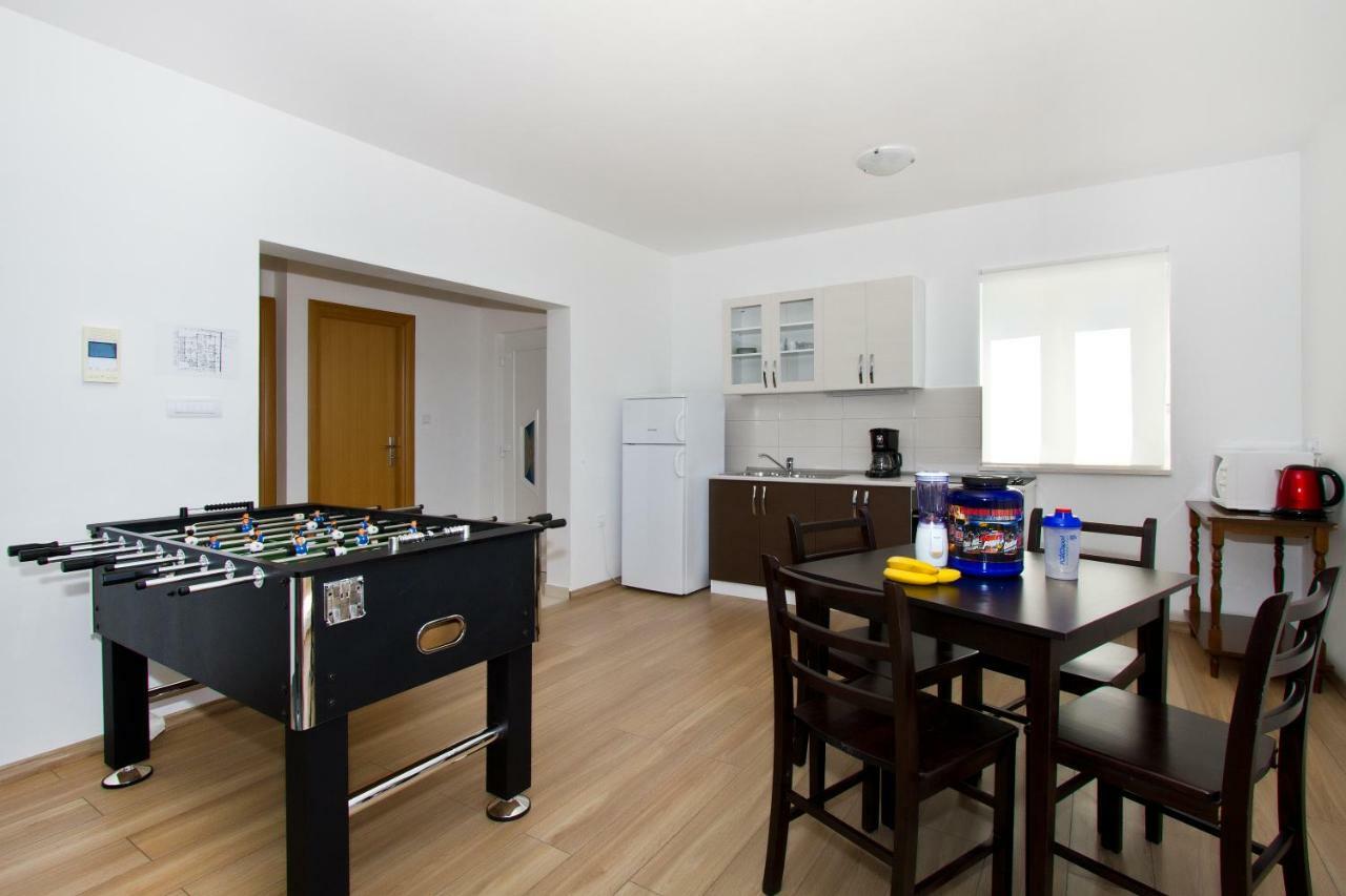 Villa Omis Michy - Family House For Big And Small Groups Dış mekan fotoğraf