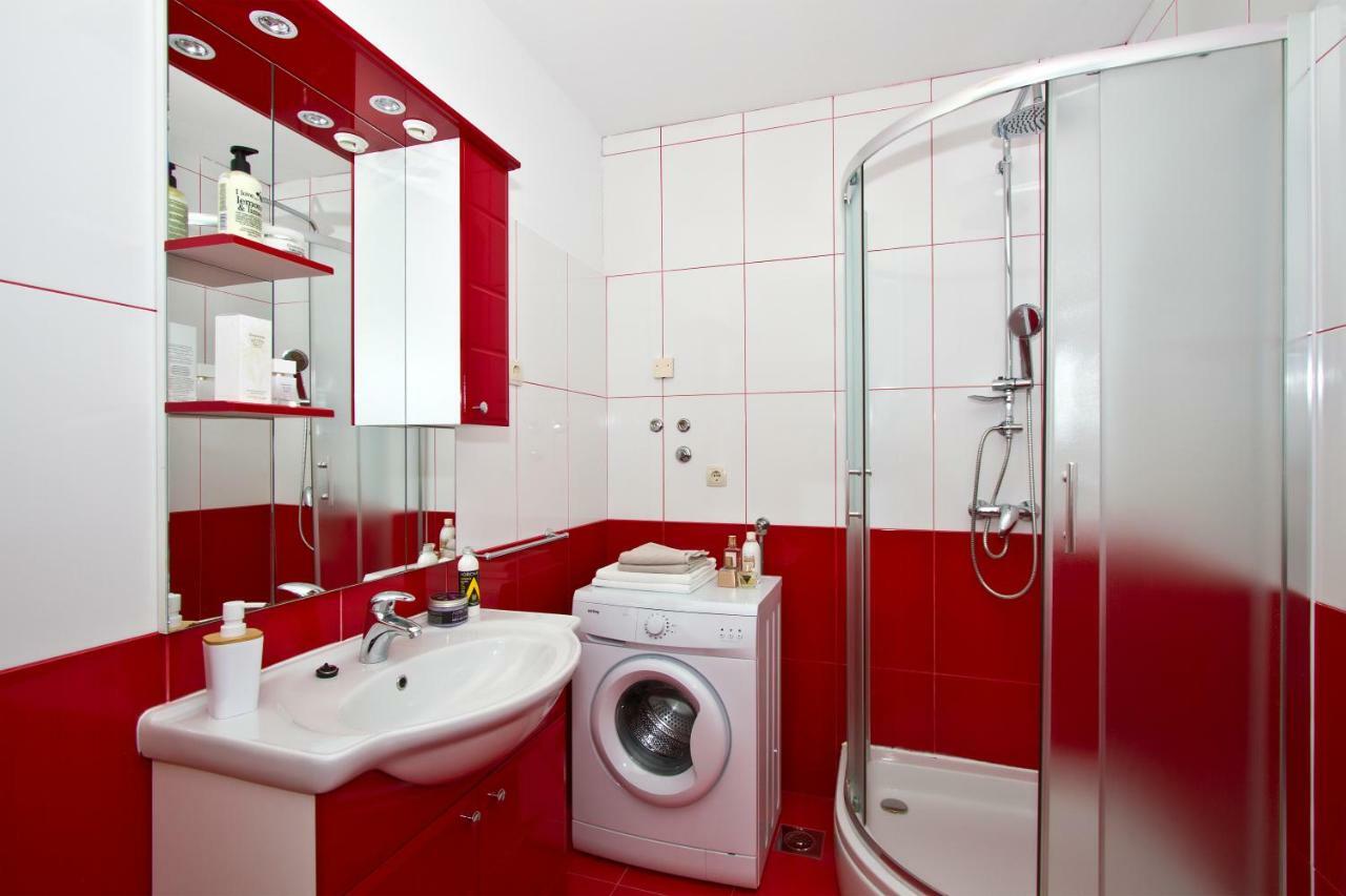 Villa Omis Michy - Family House For Big And Small Groups Dış mekan fotoğraf