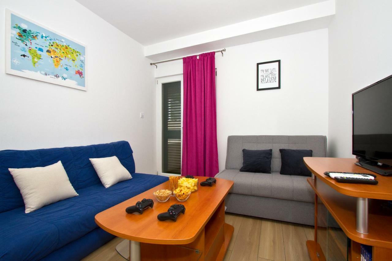 Villa Omis Michy - Family House For Big And Small Groups Dış mekan fotoğraf